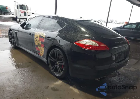 2012 Porsche Panamera 4 z USA, uszkodzony, nr VIN WP0AA2A75CL012107